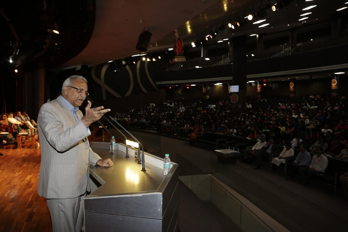 lpuuniversity's tweet photo. Indian Medical Association and #LPU organized Punjabβs largest Health Care Conference β#Hashcon-2016β at LPU https://t.co/jtl3ihQwQ5