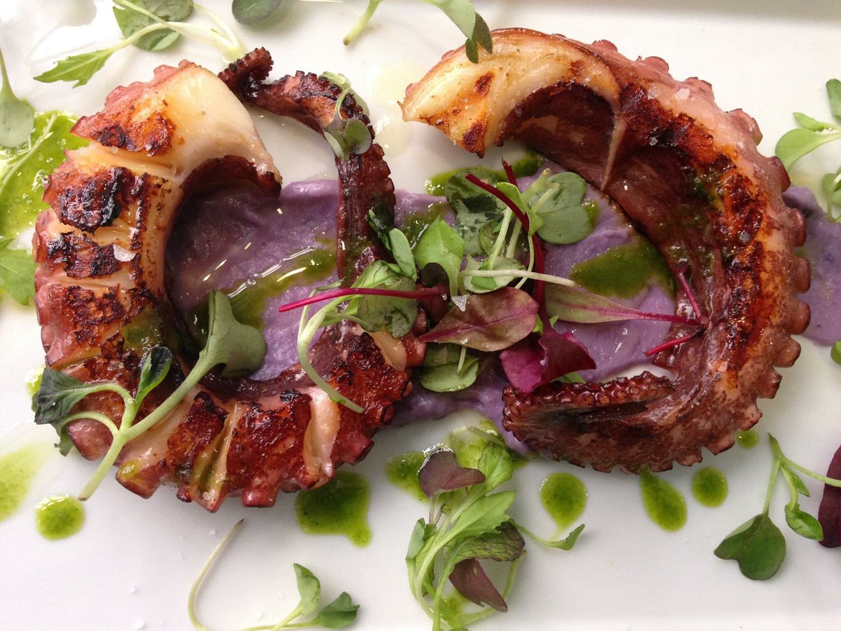 Abril toca a su fin.Bello abril que cantaba Fito Paez.Despídelo <a href="/casacarolomambo/">Casa Carolo</a> con estos platos tan primaverales