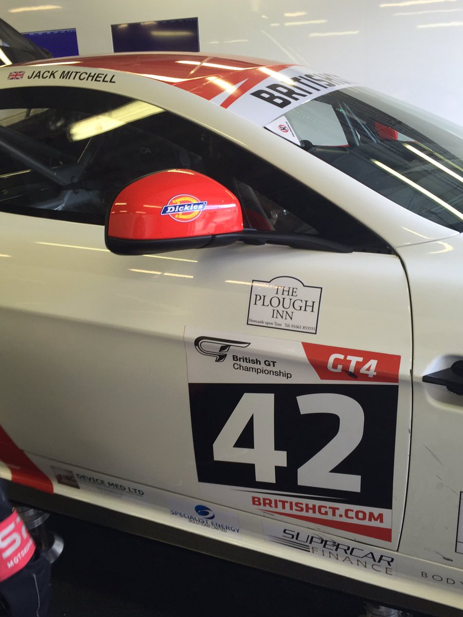 .<a href="/ThePloughInn4/">The Plough inn</a> looking good on the <a href="/MacmillanRace/">Macmillan Racing</a> Aston!