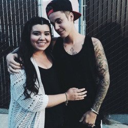 bealxrightt's tweet photo. " I hope that maybe one day we can break the distance"  i love you @justinbieber https://t.co/LUtpUqRPq5