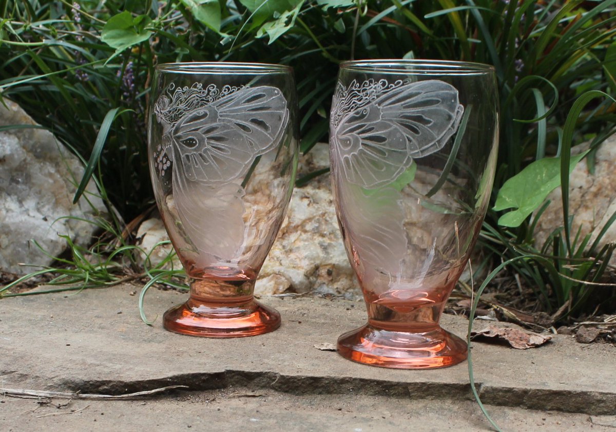 GGEngraving's tweet photo. Pink fairy glassware - set of two hand engraved water goblets - iced te… https://t.co/0pHPp9VVss #Etsy #IcedTeaGlass https://t.co/HketlVncXL