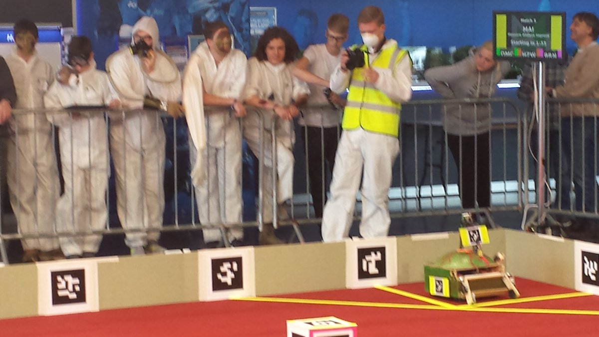 InSyncRobotics's tweet image. Costume game is on point for the Germans. #srobo #letsjustwin