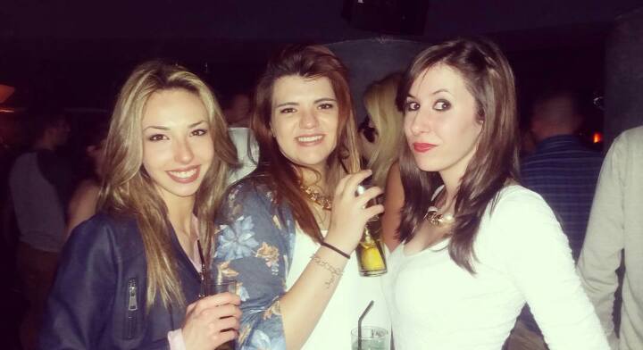 MonicaMoni93's tweet photo. Mis niñas , las mas bonicas <3 https://t.co/FyXDvGXkcl