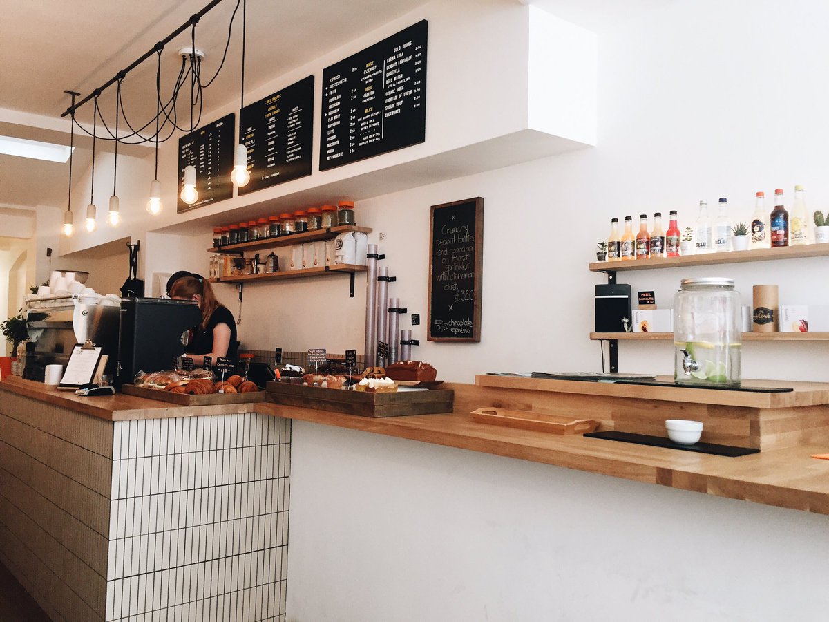 emmamenteath's tweet photo. Top quality smashed avocado for such a reasonable price @ChinaPlateN16 #MustTry // #MyLifeinPinkinLondon https://t.co/rIO0ID0kVv