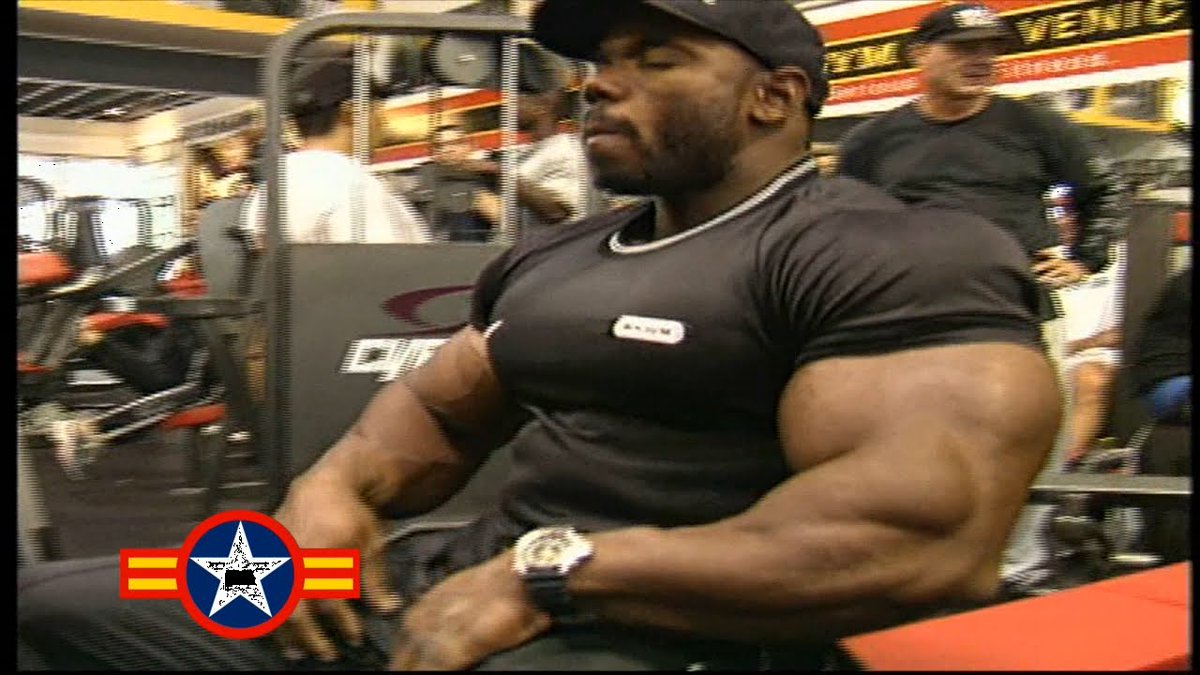 Musclelinx's tweet image. Chris Cormier &amp;amp; Flex Wheeler - Chest Workout For 1999 Mr.Olympia musclelinx.blogspot.co.uk #awesome