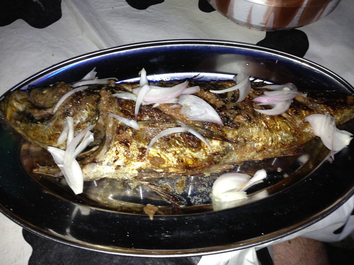 Tervnno's tweet photo. #CameroonIsTheBestBecause when you see this you know there is #BOBOLO or #MIYONDO SOMEWHERE... https://t.co/IOPebYBQnQ