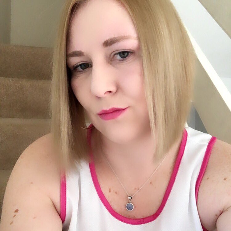 @SMASupportUK  Rocking my pink lips for <a href="/LilyMae4SMA/">Lily-Mae For SMA</a> #PinkLippyDayForSma 💋