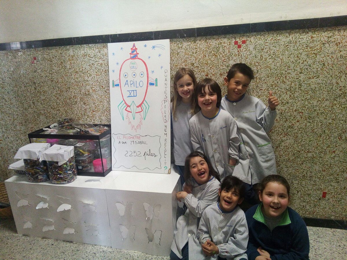 FEDACVic's tweet photo. A Cicle Inicial ja portem 2252 piles recollides! #somescolaverda #projecteapilo #passióxeducar https://t.co/dPl5jJm9a2