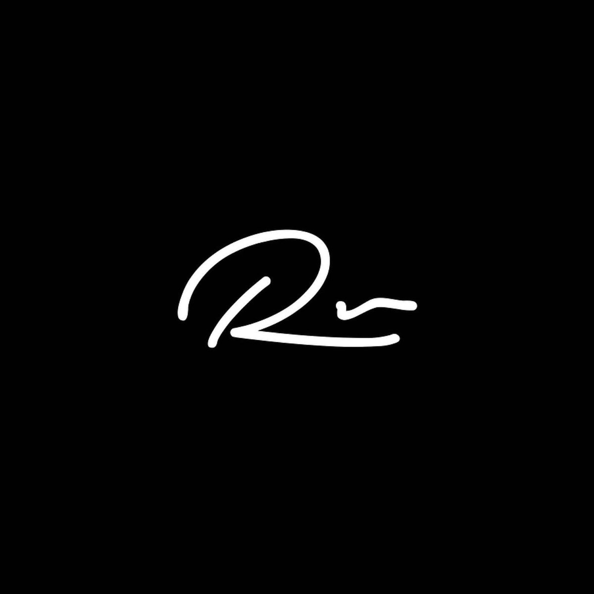 kaysperspective's tweet photo. Follow my bro @DJARVEE for the baddest mixes when u turn up this bank holiday weekend!! https://t.co/sz9evwsI3w
