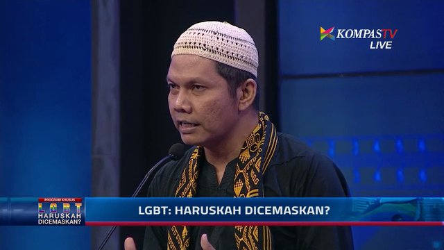 ayomenjonru's tweet photo. Dek @hartoyomdn menuduh @ridwankamil jualan agama. Lha, kamu sendiri jualan agama di KompasTV, gak nyadar ya? https://t.co/hnrJtWsdOw