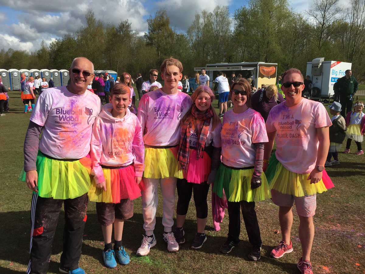 FarrarNeil's tweet photo. @TSB_News AD Dave Smith & BM Neil Farrar. Part of Team TSB or should that be Team Tutu for #colourdash2016 https://t.co/E9MN2XkQeu