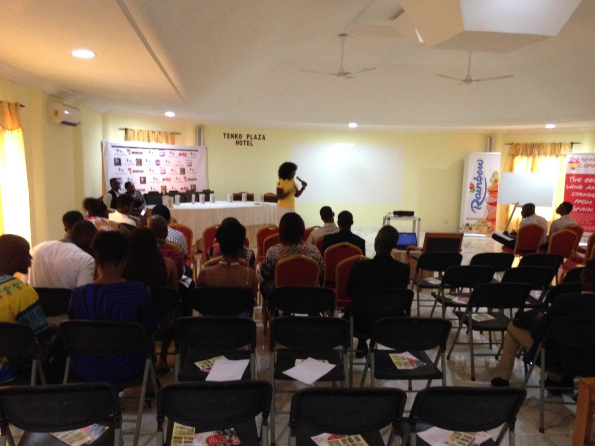 NanasonGh's tweet photo. Think 'outside the box' when starting up a business. - @TatasJackieChan #YoungAchieversSummit https://t.co/8LlmxrhfZ7