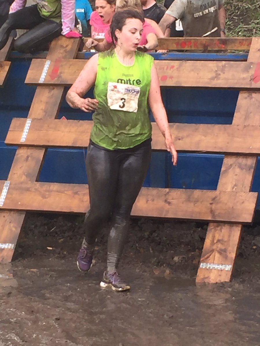 BradleyGreen_5's tweet photo. SHES HERE!!!! #PumpingIt #3Miles to go @EmmaAdams20 https://t.co/RusGdj7Vh9