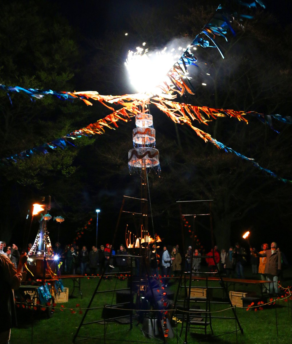 SunshineRadio's tweet photo. Did you go &amp; see the launch of the #wyevalleyriverfestival last night? Check out more here: https://t.co/WAX1ndBQlH https://t.co/Gsttrt4AyL