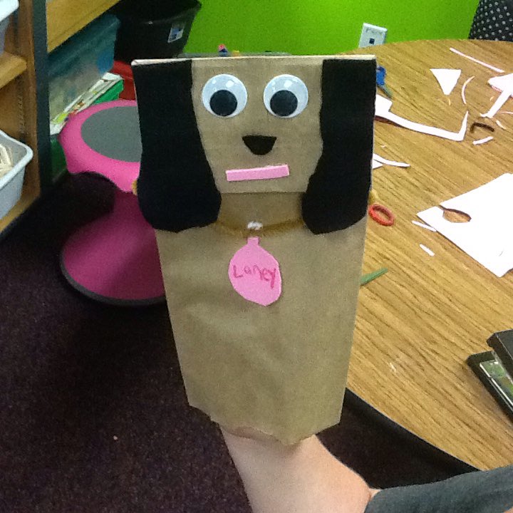 smhgar's tweet photo. Using our creativity to transform a paper bag into something awesome! #wceloveslearning #maker space https://t.co/LA4hdoqZXT