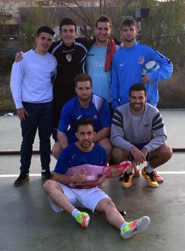 CAMPEONESAranju's tweet photo. Bigotes gana el Torneo de #Fútbol-sala @edstarteam de #Ontígola https://t.co/Ip4RkWyuHh @bellotv https://t.co/vLDXHFCs7h