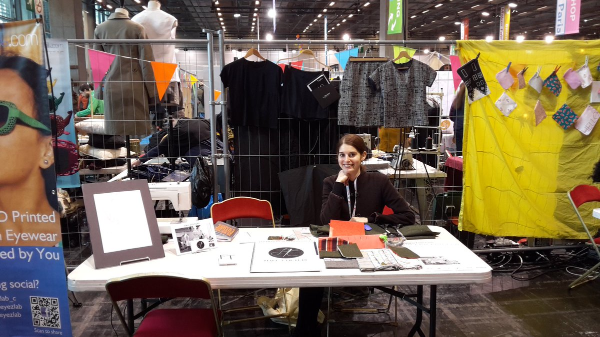 HallCouture's tweet photo. @HallCouture @MakerFaireParis avec @LesModelieres #DIY #rencontresintergénérationnelles https://t.co/PXne5yuNA7