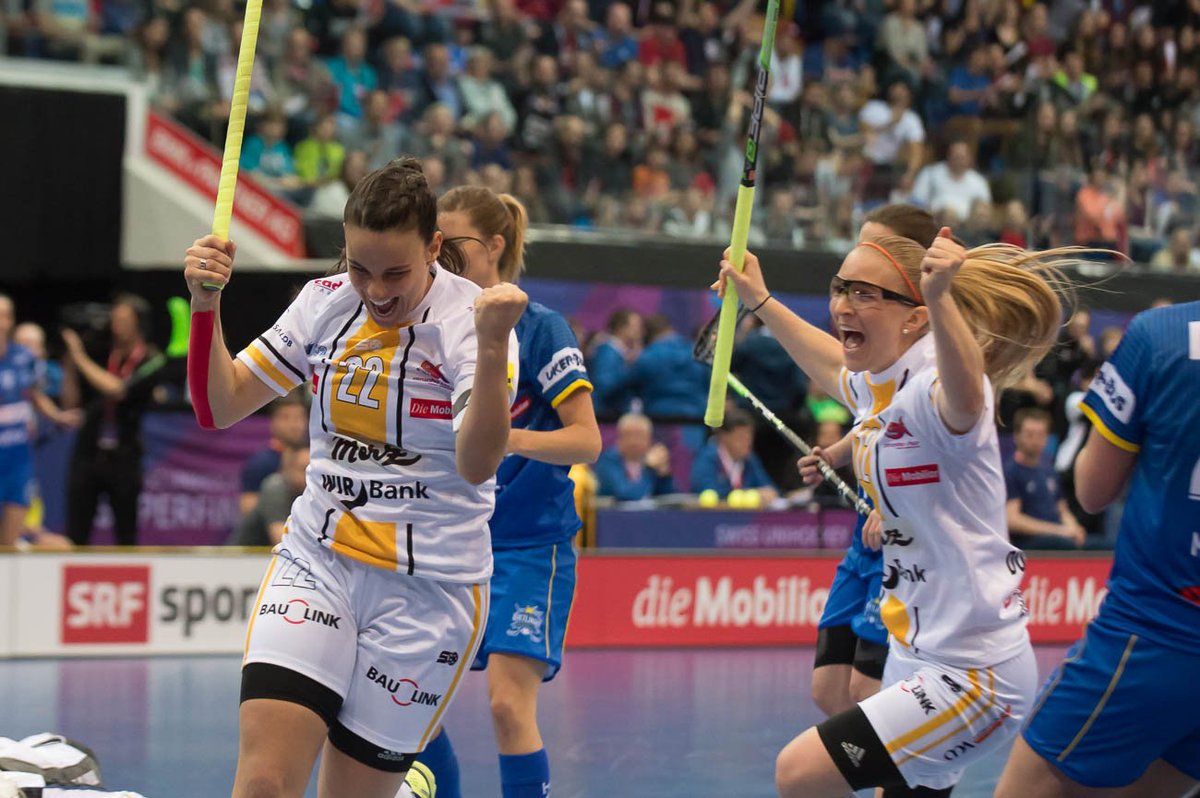 Piranha Chur holt sich den fünften Schweizermeistertitel in Serie - im Penaltyschiessen. #superfinalch