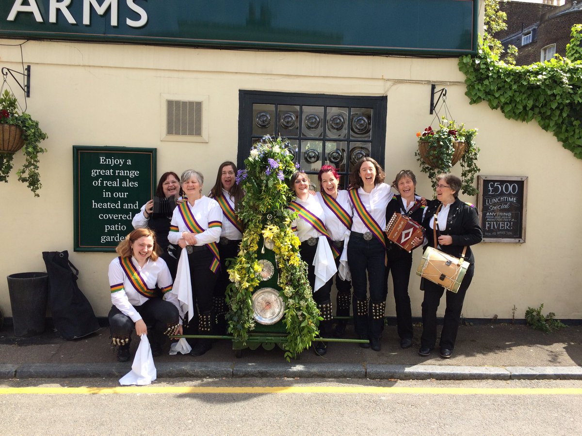 NewEsperance's tweet photo. Looking forward to dancing our garland around Islington tomorrow! Come and join us! Details: https://t.co/kikmBXibFR https://t.co/a7j6MWXCfi