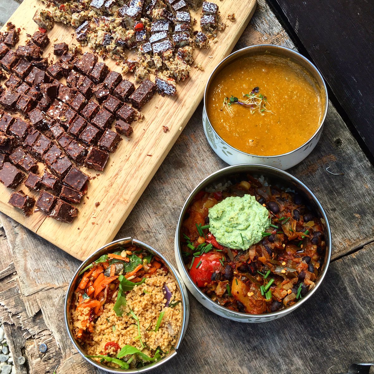 Today's Mexican leek &amp; black bean chilli with soup and salad and a few little treats to enjoy! Wahoo 🎉😄 #vegpower