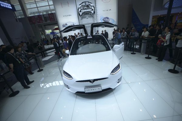 submit__startup's tweet photo. Chinese car makers are gunning for the electric car market. following in Tesla's footsteps: https://t.co/TwEa9M1ldQ https://t.co/1ERangaJAE