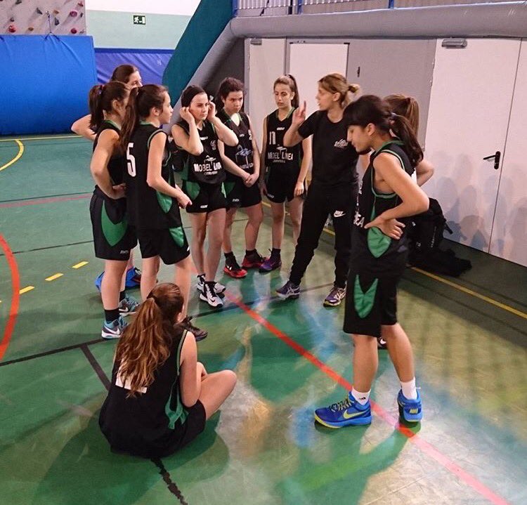 CBCervera's tweet photo. Infantil Femení Negre 30 - @BasquetVilafant 38. Les cerverines comencen el torneig amb derrota. #TimAndorra2016 https://t.co/ijvsQ9KaWK