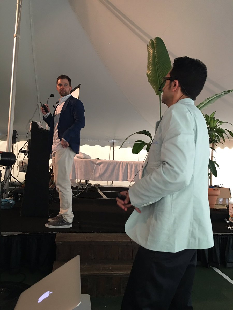 coreultrasound's tweet photo. Up next at #castlefest2016: The man, the myth, the legend.@CriticalCareNow (Haney Mallemat) https://t.co/BEGWo34MJA
