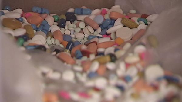 WAFB's tweet photo. National Prescription Drug Take-Back Day set for Saturday
https://t.co/DLLgKMxclZ https://t.co/diqdXwvZ0A