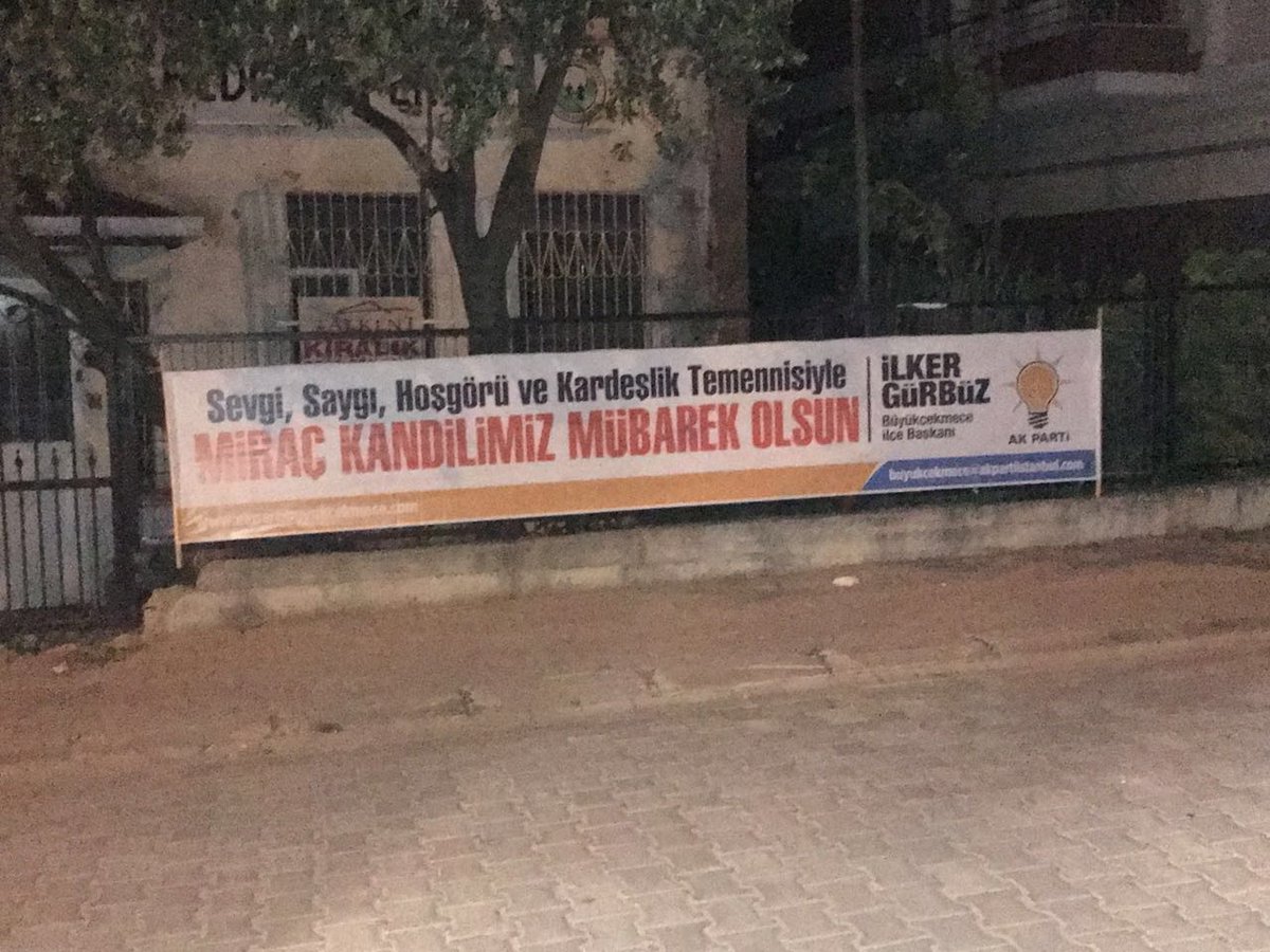 1 Mayıs ve Miraç Kandili dolayısıyla pankartlama çalışmalarımız hız kesmeden her mahallemizde devam ediyor.