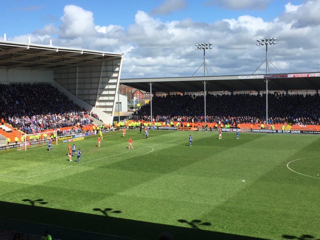 willfdad2's tweet image. Oh I do like to be beside the seaside 😎