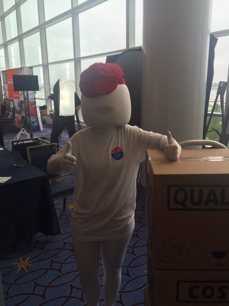 MaxQDelivers's tweet image. I'm back!  Come visit me and the rest of the Procurement team at the ID Badge Booth #AwardsWeekend