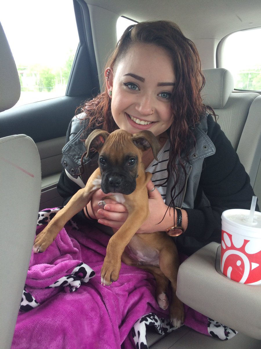 ad_narg's tweet photo. i'm a new mom #babywilson https://t.co/LbjvInB8yy
