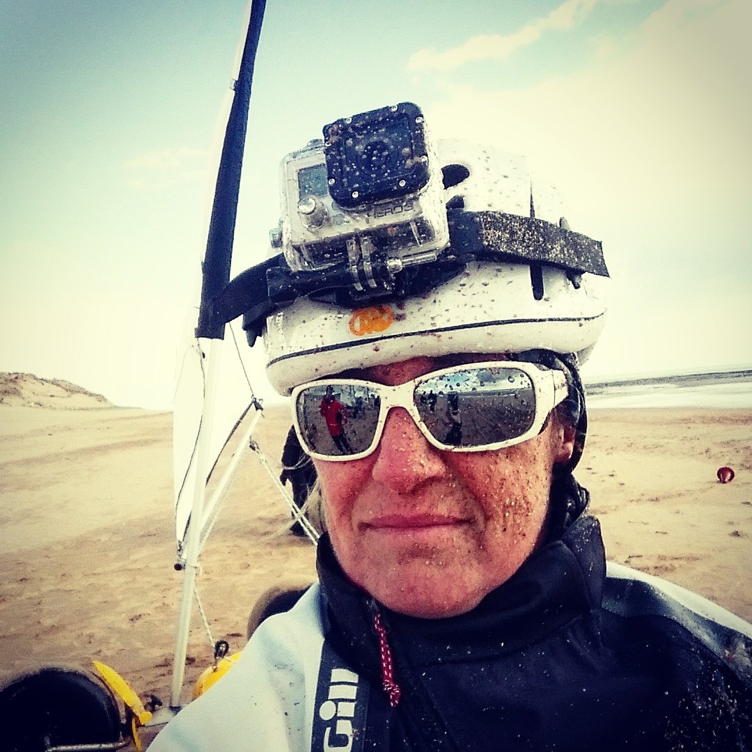 BGlinche's tweet photo. J'pouvais pas... j'avais char... et fat bike avec #aerobeach85 !!! https://t.co/Pe10Kse252