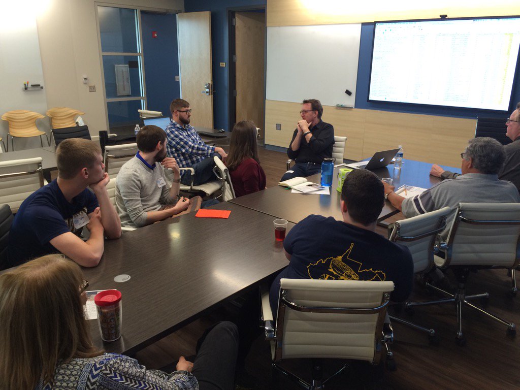 ecorio1's tweet image. @davemistich and @jkeefe talk about data viz at #wvustreamlab workshop. Thank you both for awesome presentations!