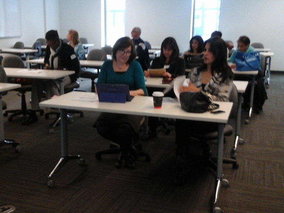 TESLPHE's tweet image. Joan Bartel explores LinkedIn for ESL learners and instructors @SHERIDANCOLLEGE #i3phe #springPD #TESL-PHE 🌞