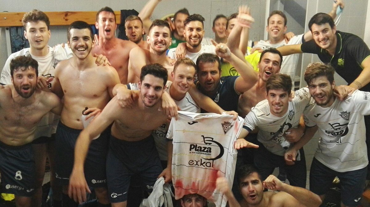 cdesparragal's tweet photo. Sangre, Sudor y Lágrimas!!! 1-3 partidazo #SiSePuede #SoñamosDespiertos https://t.co/WeczOjaIIH
