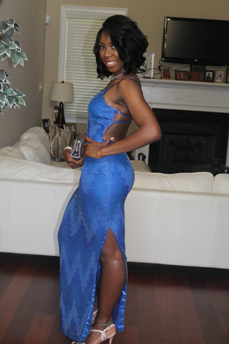 hotlikepepesoup's tweet photo. Totally in love ๐ #SorryForTheSlay #prom2k16 https://t.co/zpysreqUMT
