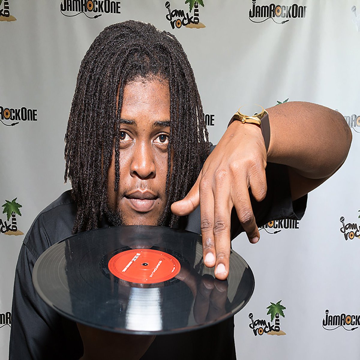 JamRockOneMedia's tweet photo. @Skribleja up next @ 2PM local time on https://t.co/w8Rg3dcCaZ. Its #ShellDownSaturday #CommercialFree music https://t.co/4oAjb5ztmX