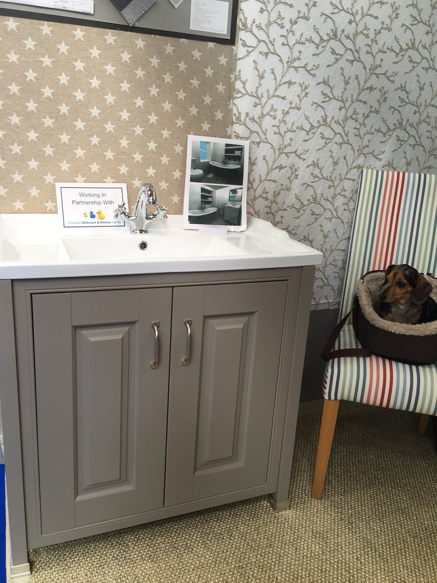 Cornwallinterio's tweet image. Thanks for teaching us the #instragramfilters @leesearle #whathaveyoustarted #cornwallhomeshow 😊😊😊