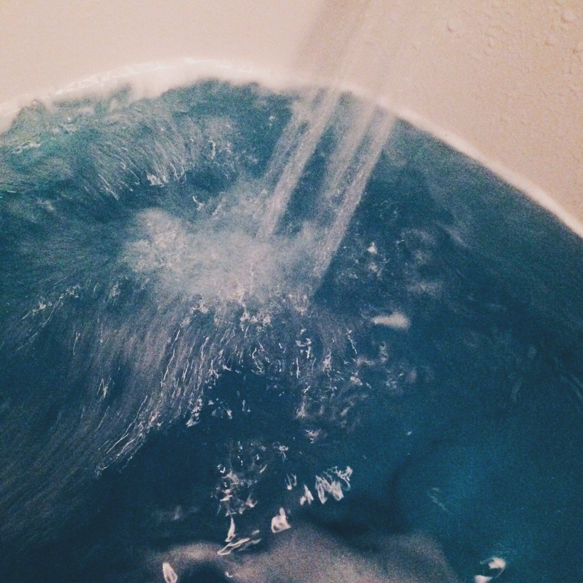 whenshesleeps's tweet photo. ✨☄ intergalactic ☄✨ https://t.co/nVrbz9egbE
