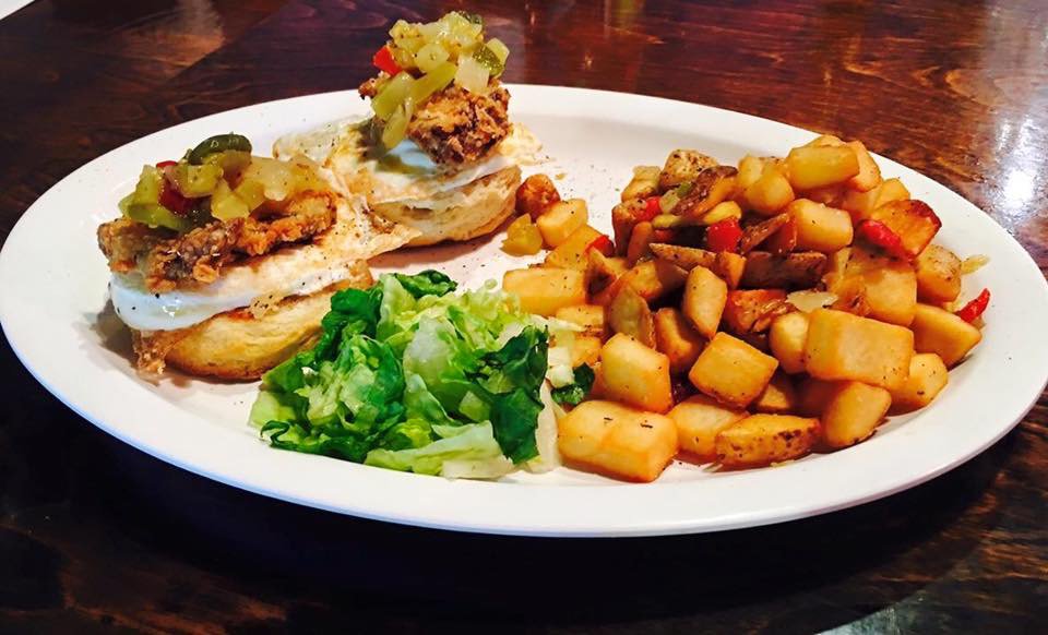 CatfishBluesMS's tweet photo. Start today off right with brunch from 10 am - 2 pm https://t.co/g0DPzDa6ff
