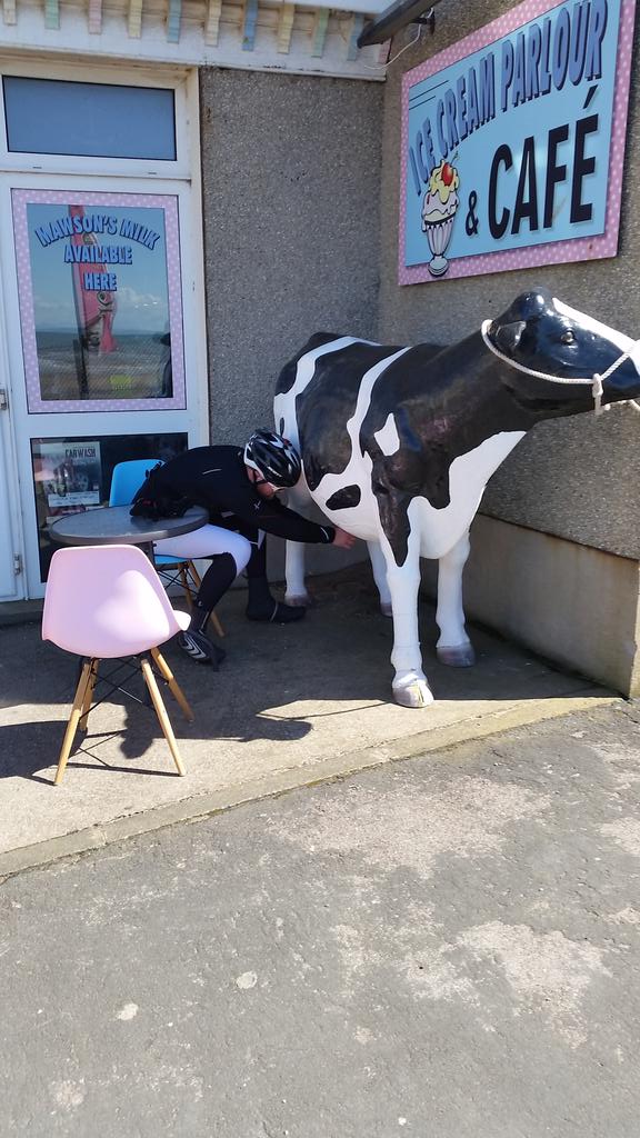 MggW's tweet photo. Milky milky #3DOTE #CyclingSelfie @btp3dote https://t.co/PvEevaXX4b