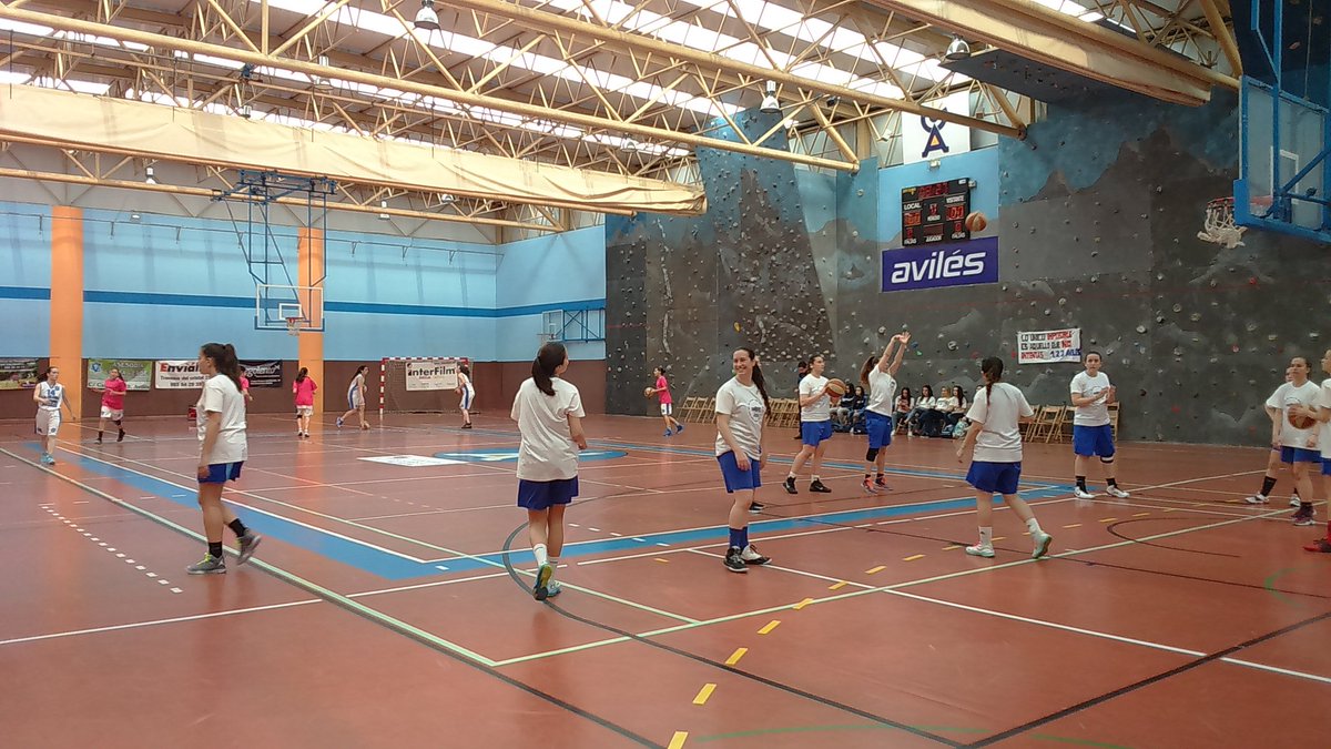 Menos de 10' para el comienzo de la #FinalFour Senior Femenina
#vamosAvilés
