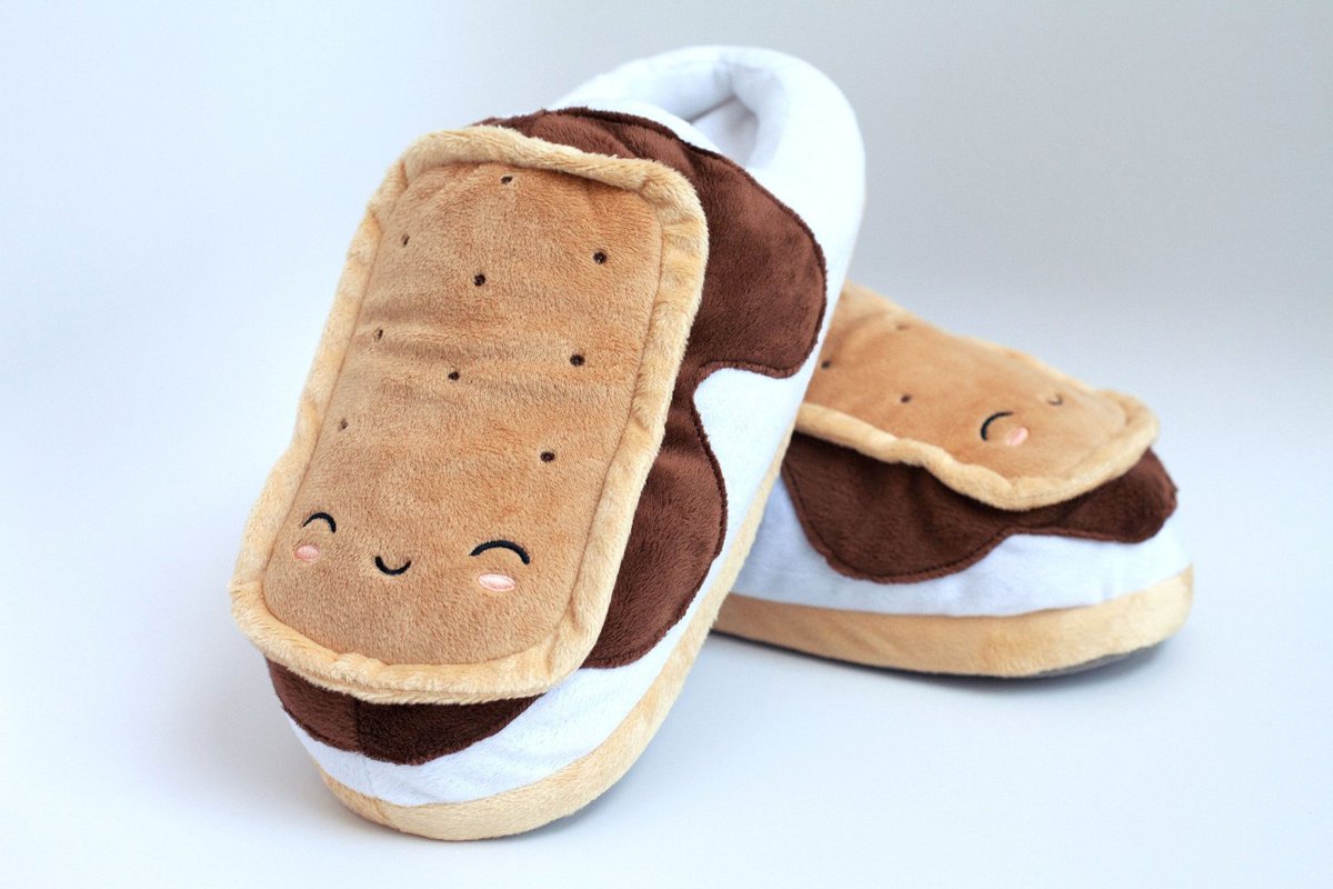 saltnpop's tweet photo. #USB Heated #Slippers &amp; Foot Warmers https://t.co/IxJOEQzrPo  #footwarmers #smores #giftidea https://t.co/YIDqkxMaIl