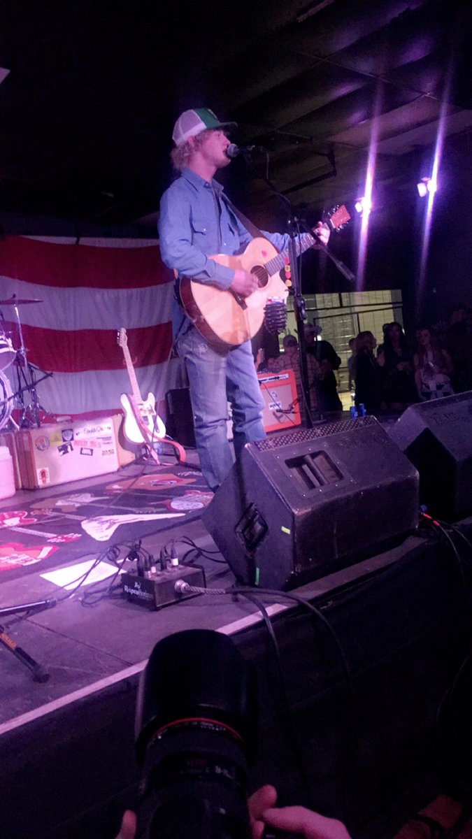 LandynmJenkins's tweet photo. Calf fry 2k16 was a blast! Ready for round โ๐ป๐ #readsouthhall https://t.co/NCBm49lLGs