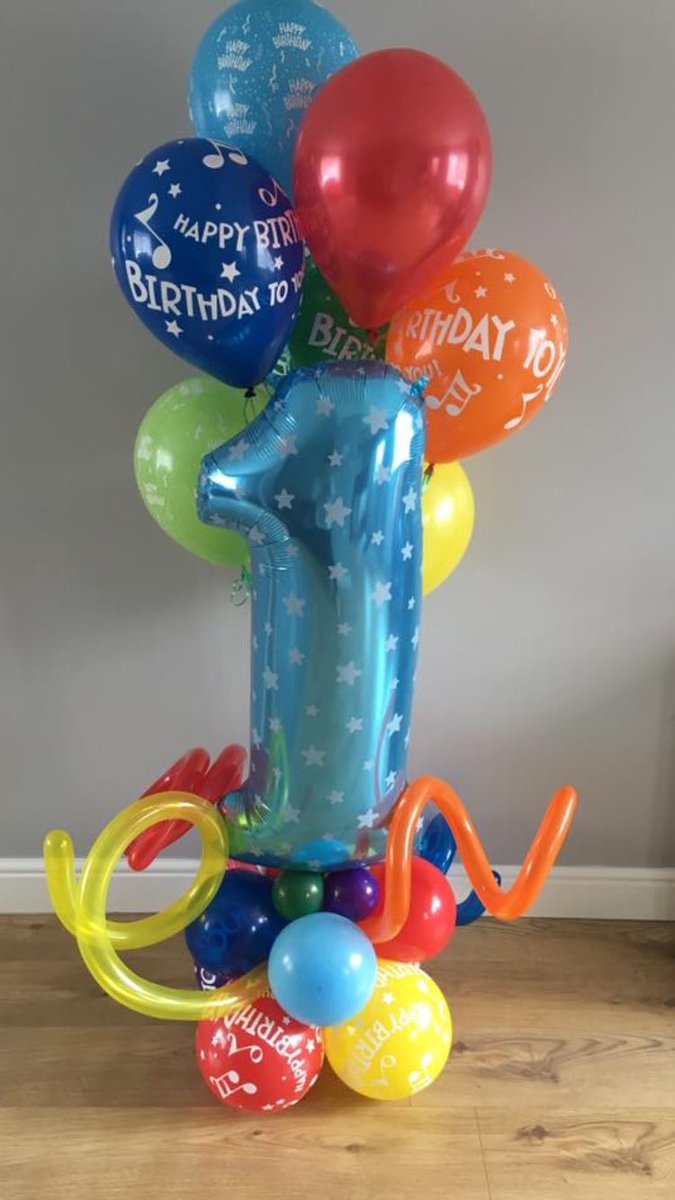 balloonlab1's tweet photo. Buber 1 bouquet 🎈 https://t.co/MOz70AOUfX