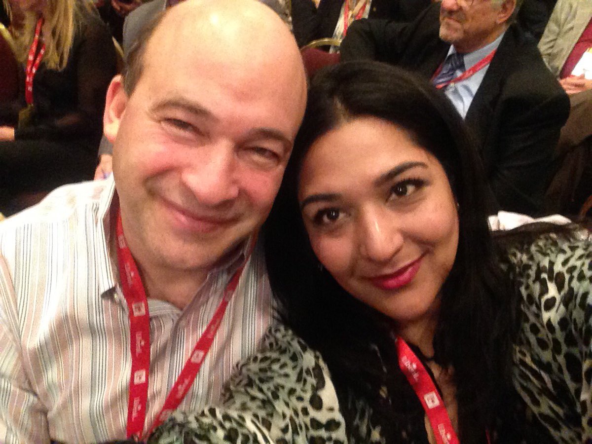 meenalaregina's tweet photo. @liberal_party #lpcq is like meeting old family & friends! #Montreal https://t.co/NbgNyNAntm