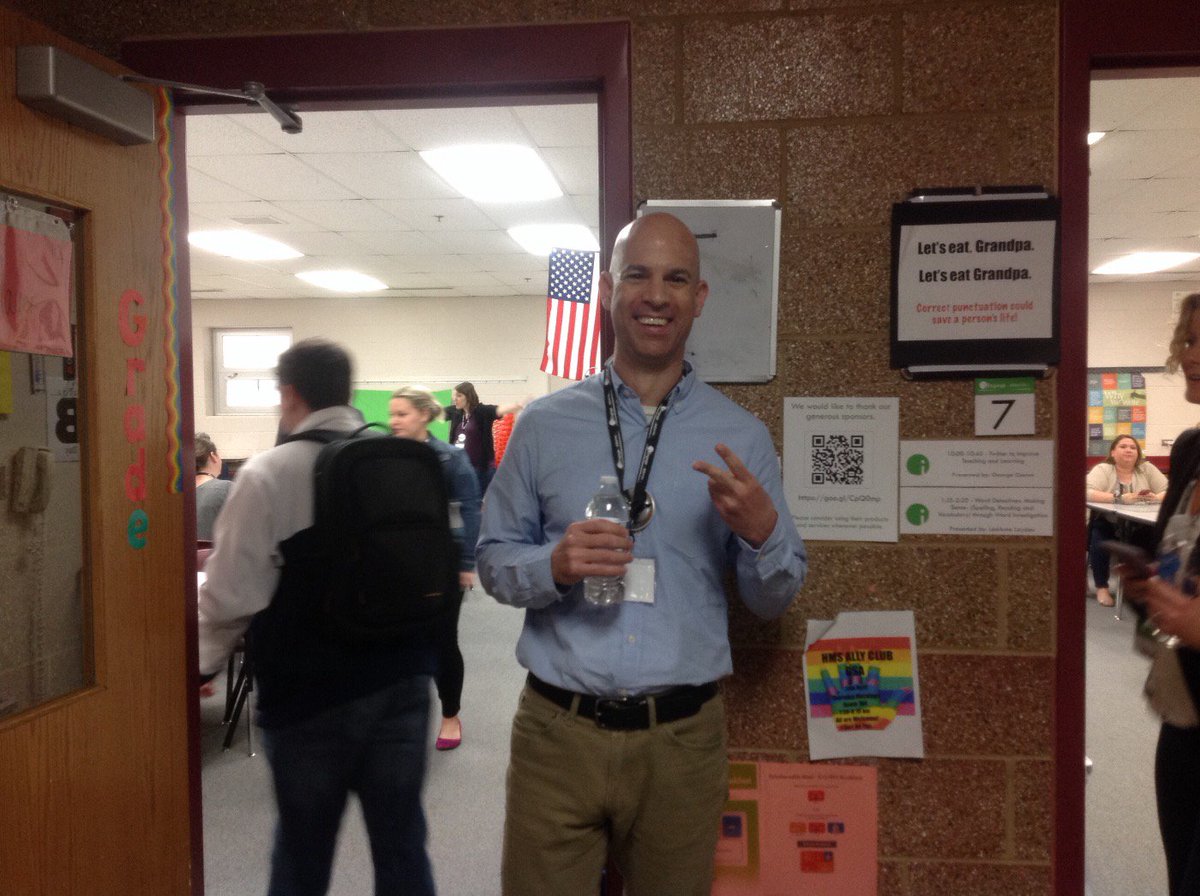 Mr. Bulster tweet media