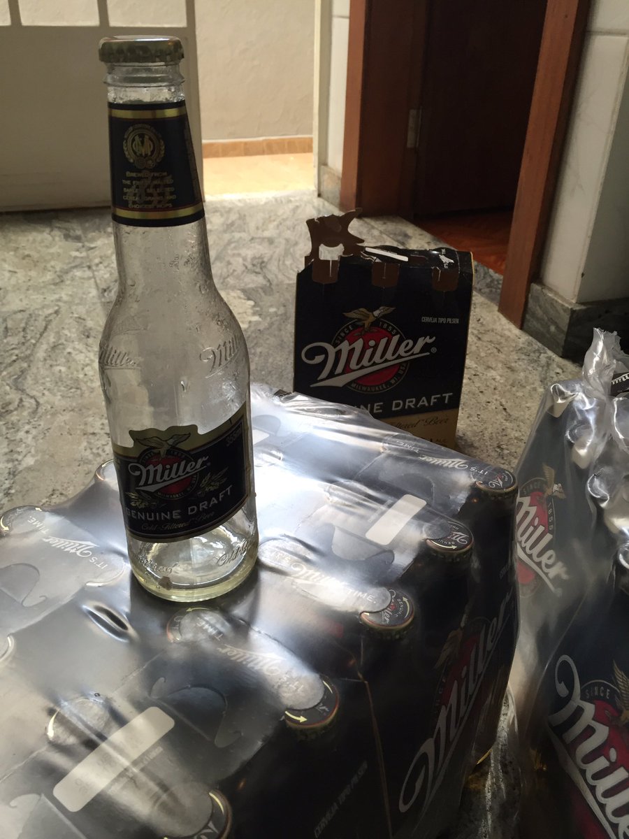 beibemeleva's tweet photo. E aí vc compra @MillerBrasil e eles te enviam a garrafa vazia. Eita! #fail #querocerveja #beer #miller https://t.co/tl3DIQqhD1