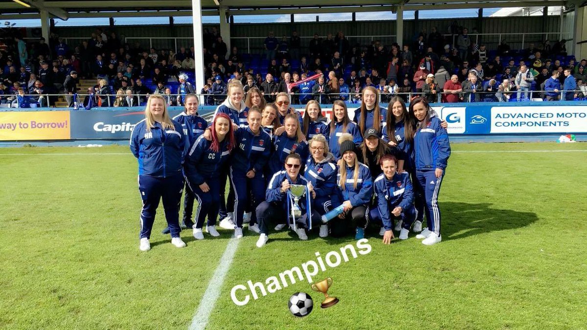 Official_HUWFC's tweet photo. Excellent reception from both @Official_HUFC &amp; @officialpompey fans .. Thank you for your support!! 💙⚽️ #CHAMPIONS https://t.co/6DQMhtMO2X